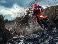 IM电竞APP-红土上的接力棒，从蒙特卡洛的悬崖到拉沃尔杯的绝境，兹维列夫扛起的不只是胜利