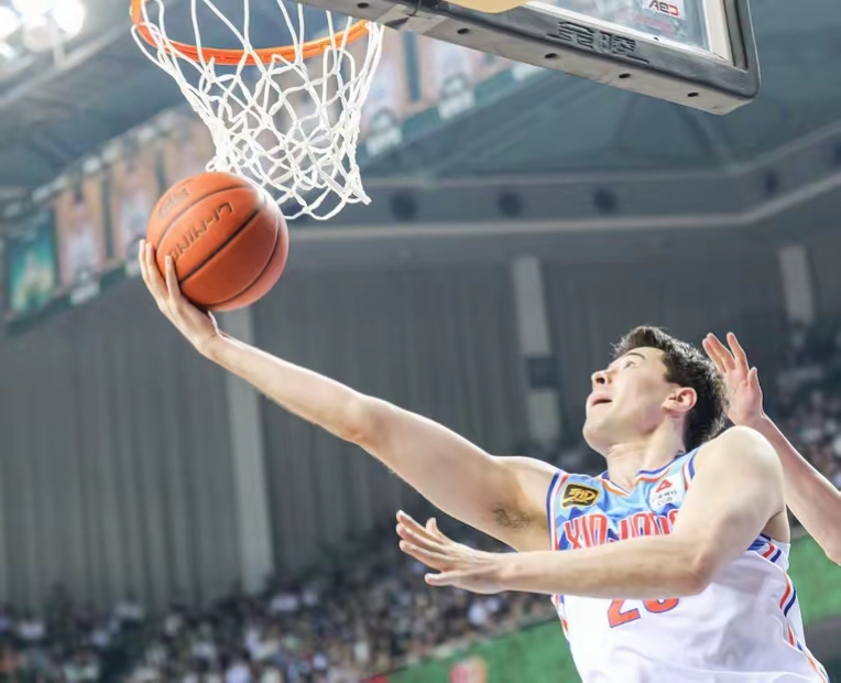 关于沈阳队再现神奇逆转，实现客场-胜利的信息