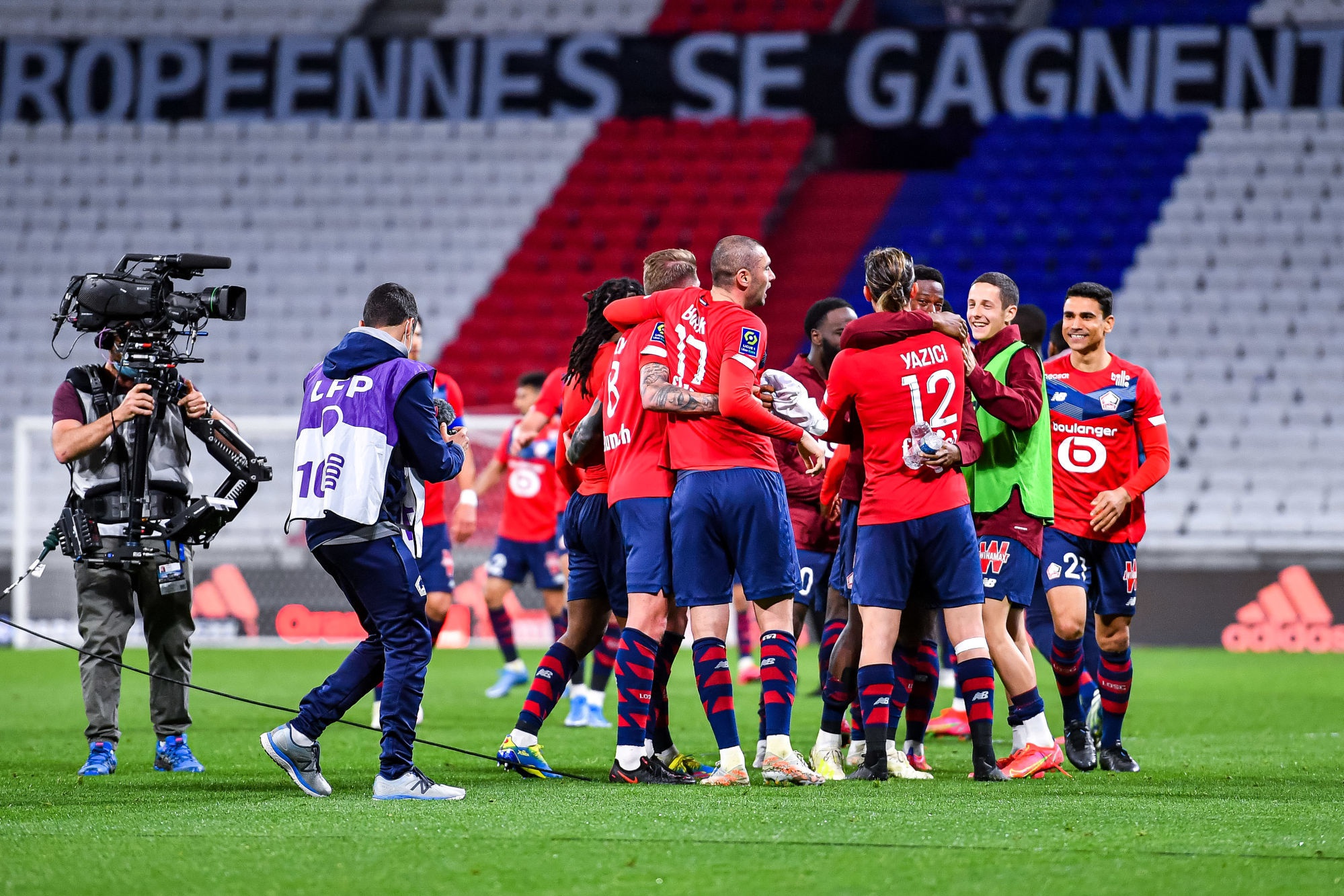 波尔多客场逆转获胜，提升排名的简单介绍