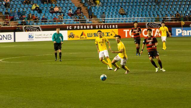 包含小组战绩优异，浦项制铁胜利晋级的词条