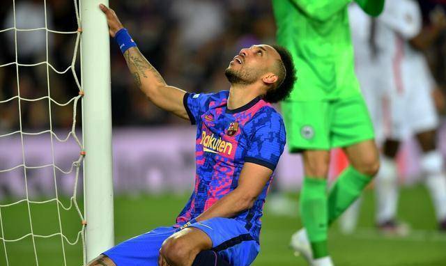 关于法兰克福喜获胜利，暂时停滞颓势的信息