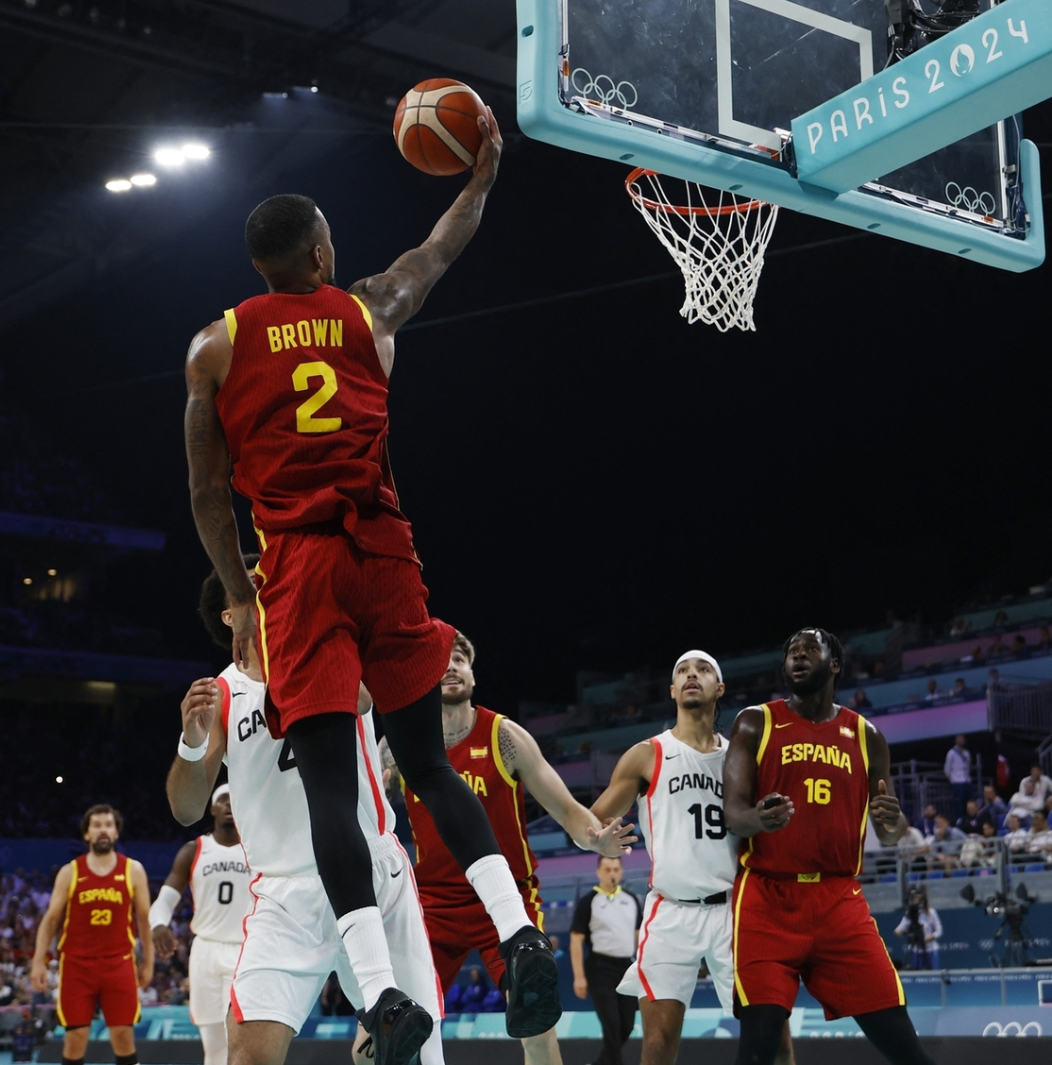 包含加拿大队在比赛中展现出色表现,斩获关键胜利的词条 包含加拿大队在比赛中展现出色表现,斩获关键胜利的词条