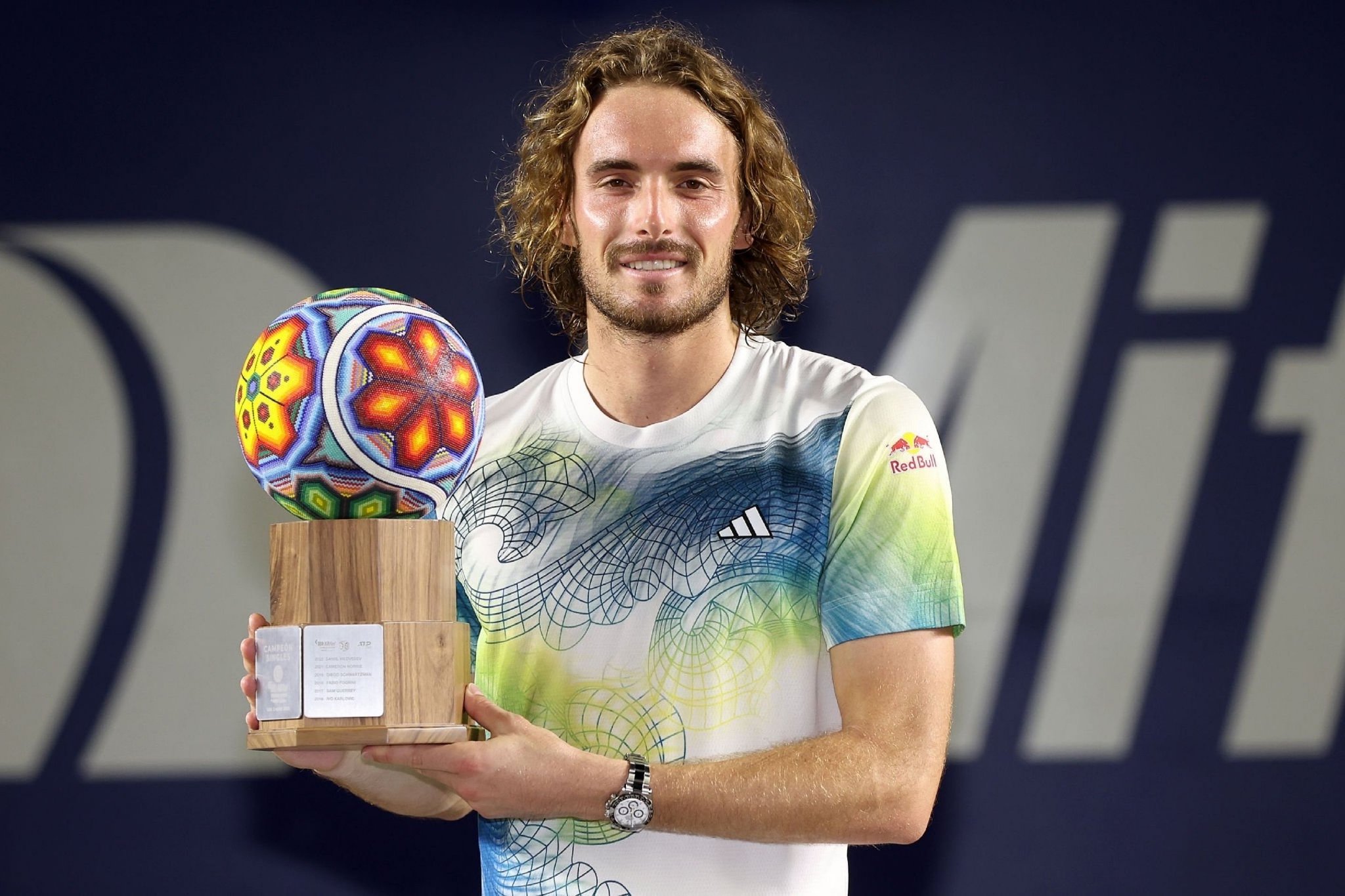 包含联合杯横扫拉沃尔杯，西西帕斯高光表现的词条