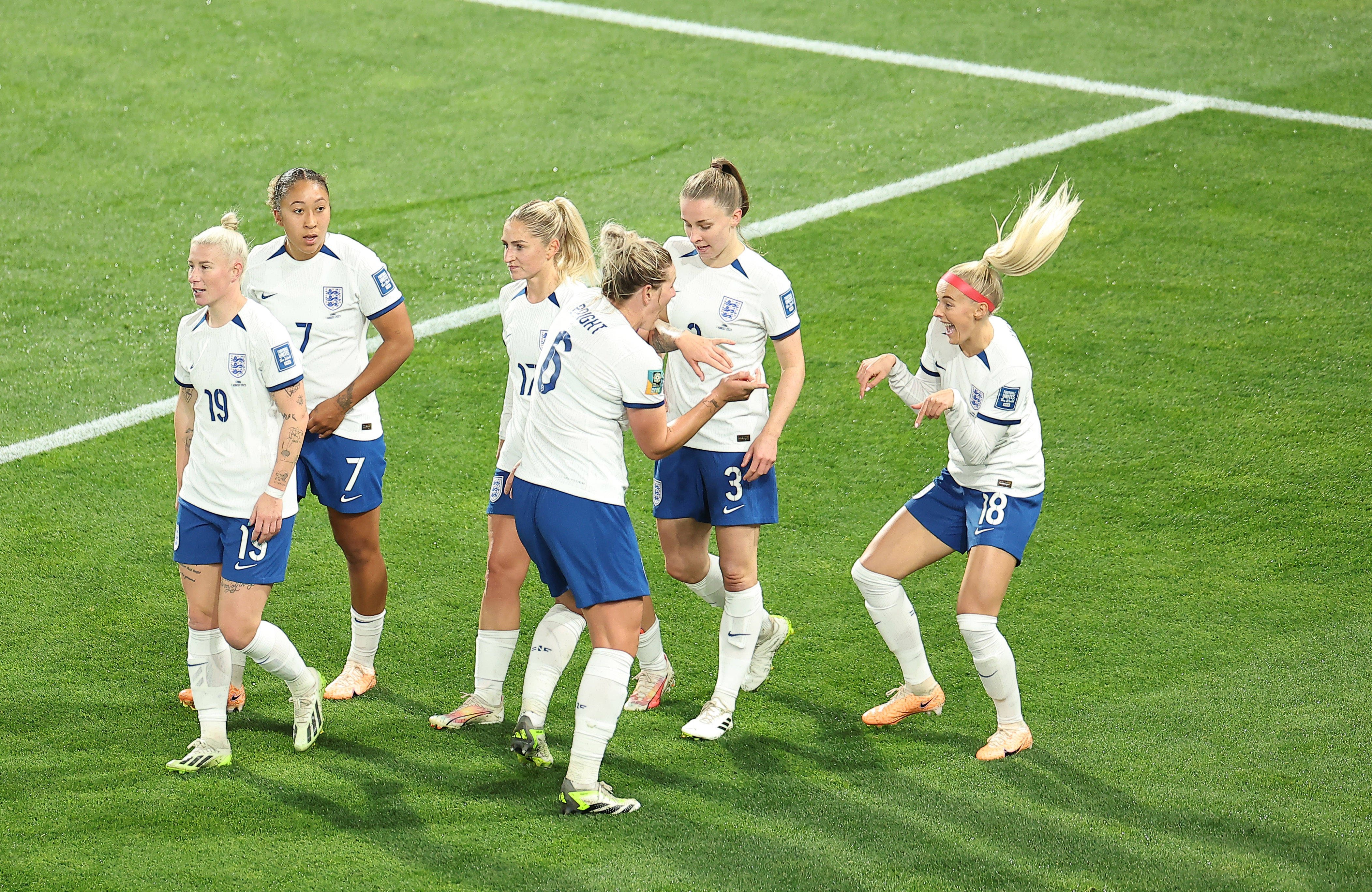 马来西亚队轻取法国队,黄鸭组合状态火热的简单介绍 马来西亚队轻取法国队,黄鸭组合状态火热的简单介绍